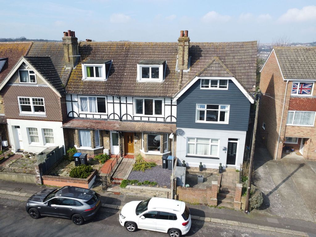 Property photo 1 of 26