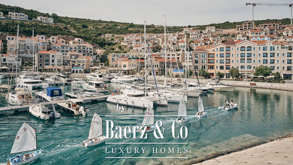 Property photo 2 of 22