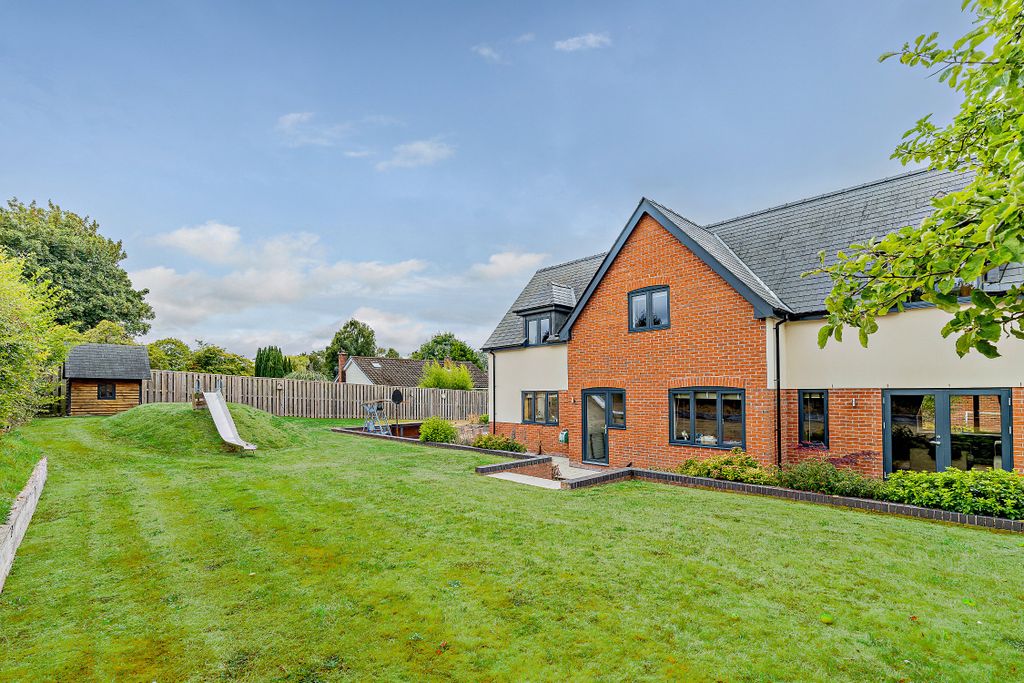 Property photo 2 of 18 Picture No. 04