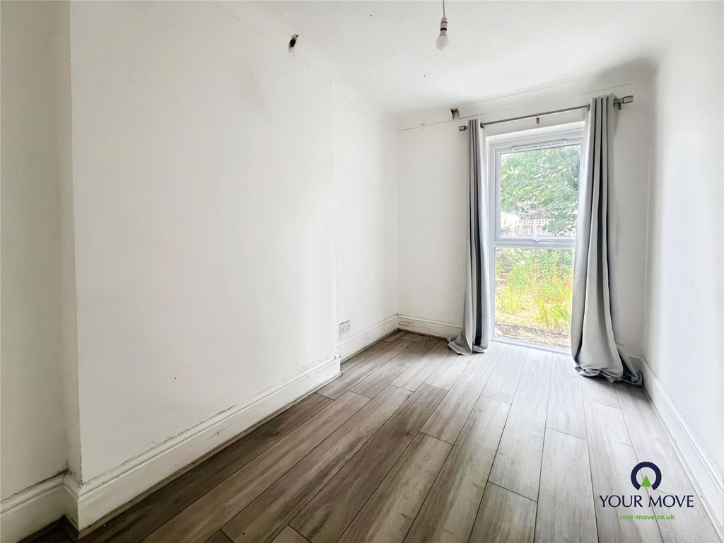 Property photo 2 of 12 Picture No. 02
