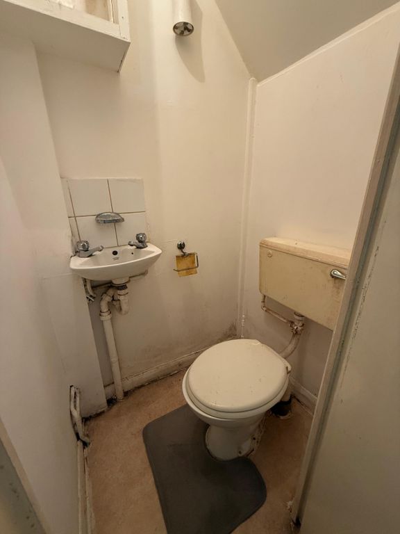 Property photo 2 of 12 Gallery