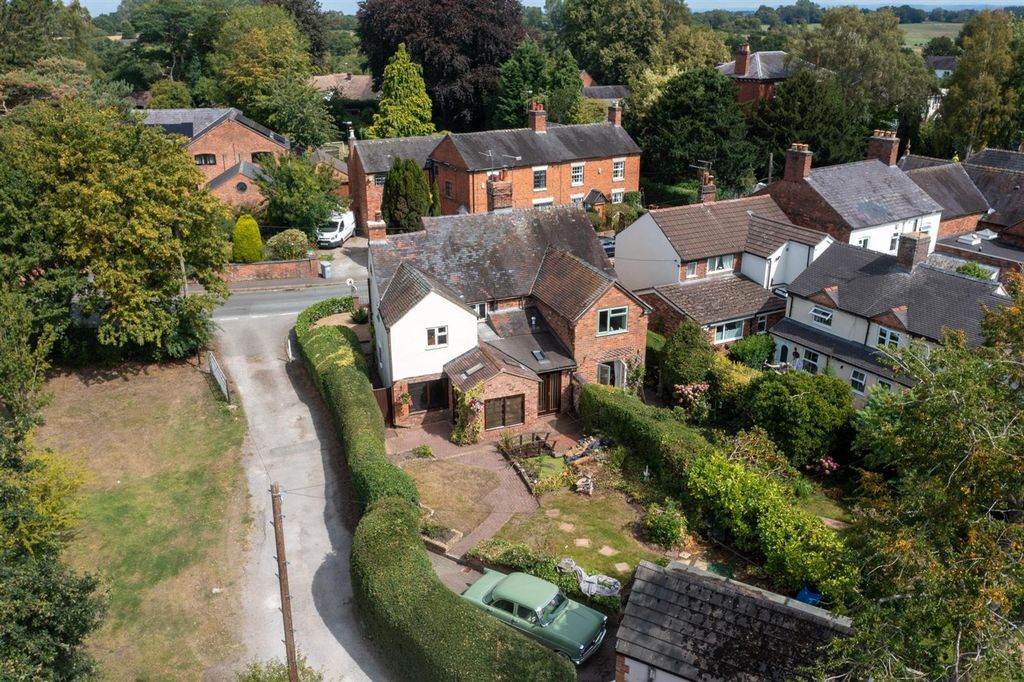 Property photo 2 of 27 Granniescottage-5.Jpg