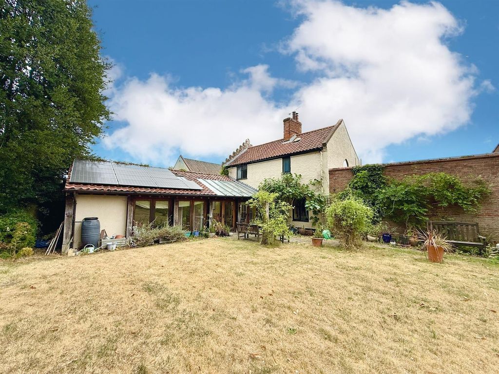 Property photo 1 of 34 Boswells Cottage