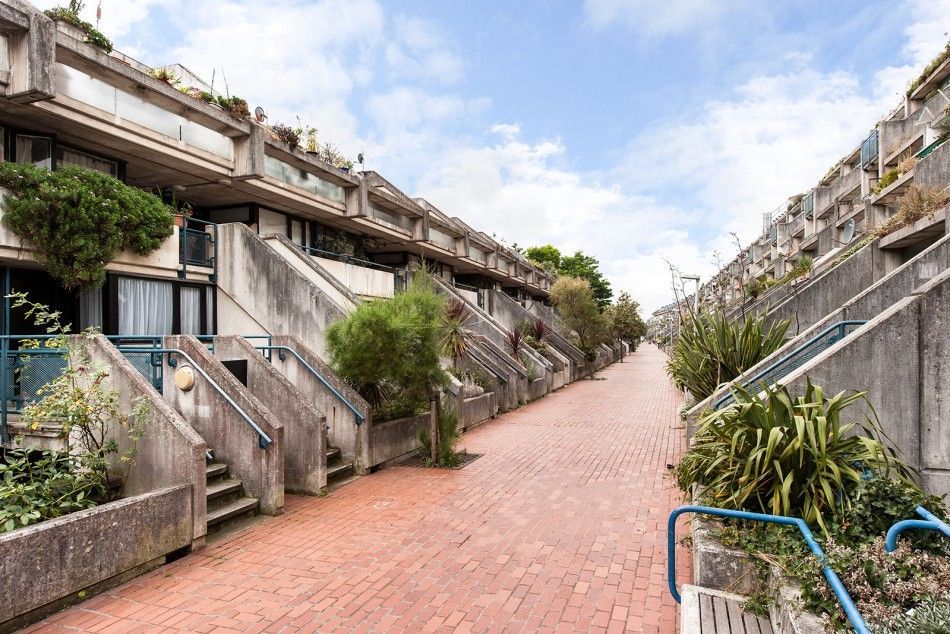 Property photo 1 of 4