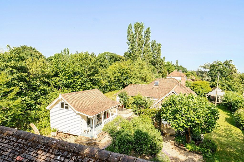 Property photo 1 of 35