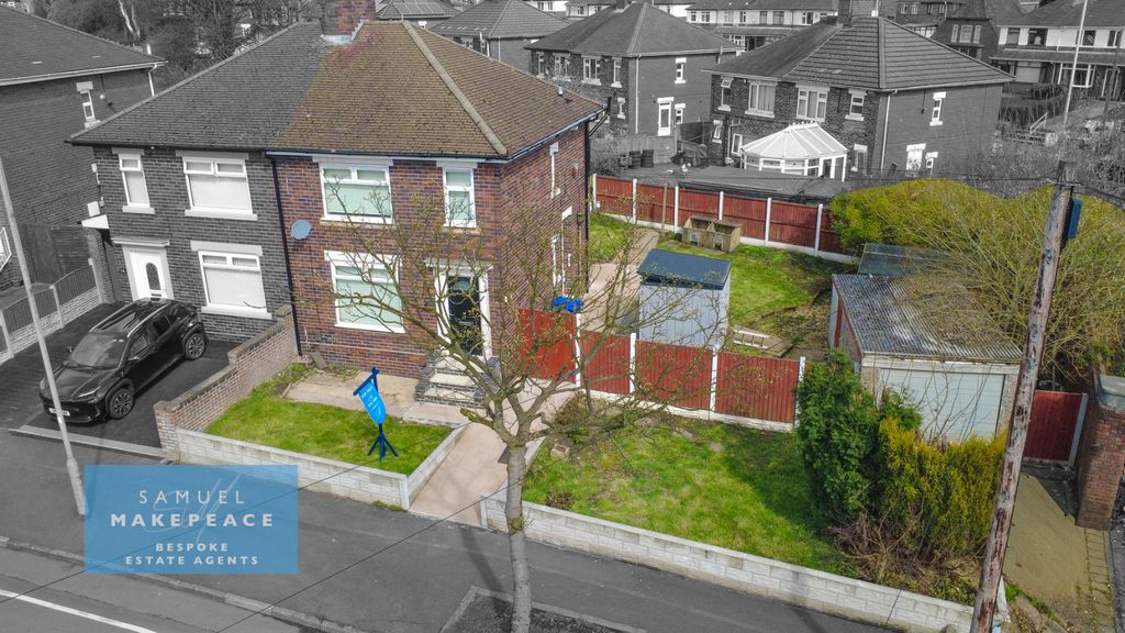 Property photo 1 of 18 Two Bedroom Semi Detached Property On Large Corner Plot