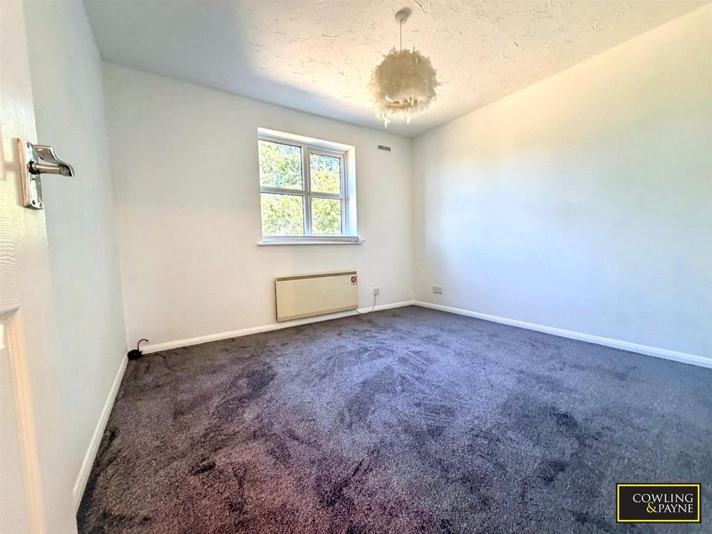 Property photo 3 of 10