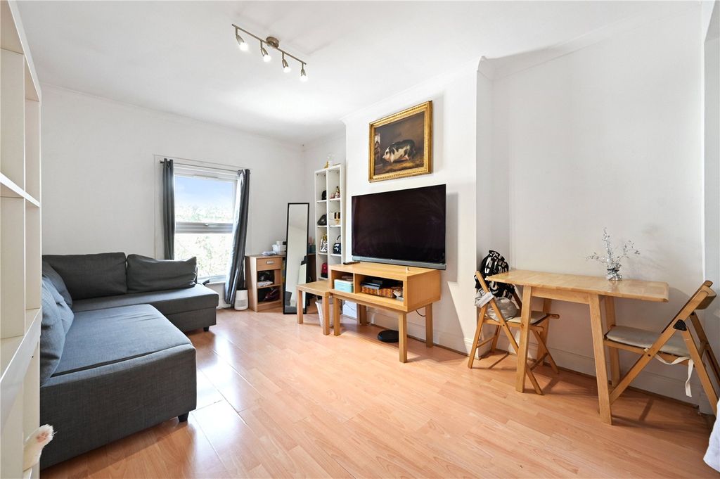 Property photo 3 of 13 Picture No. 12
