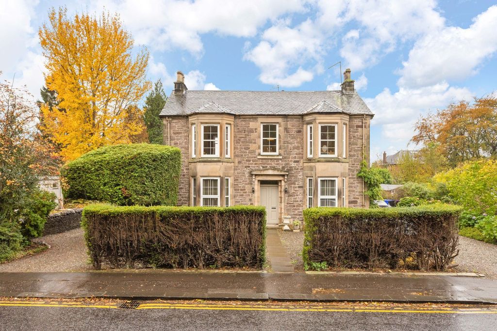 Property photo 1 of 24