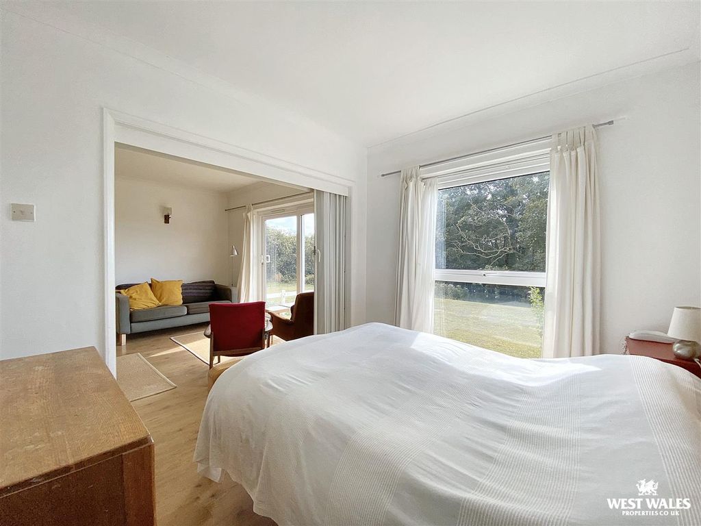 Additional image 9 of 2 bed flat for saleDevon Court, Freshwater East, Pembroke SA71