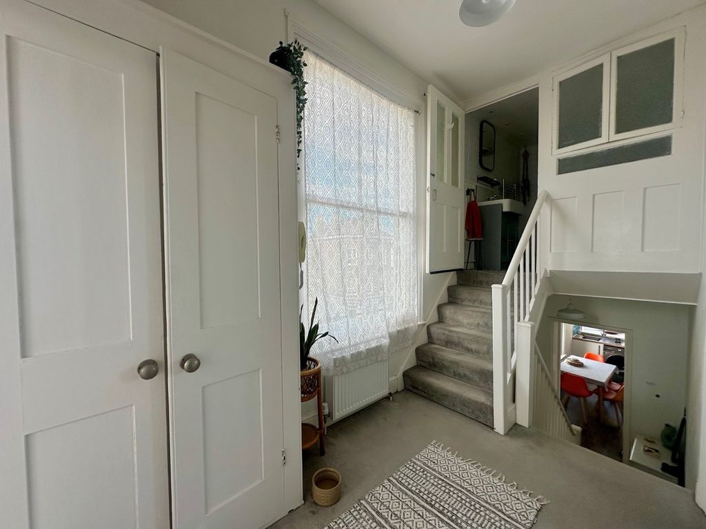 Property photo 2 of 10 Picture No. 11