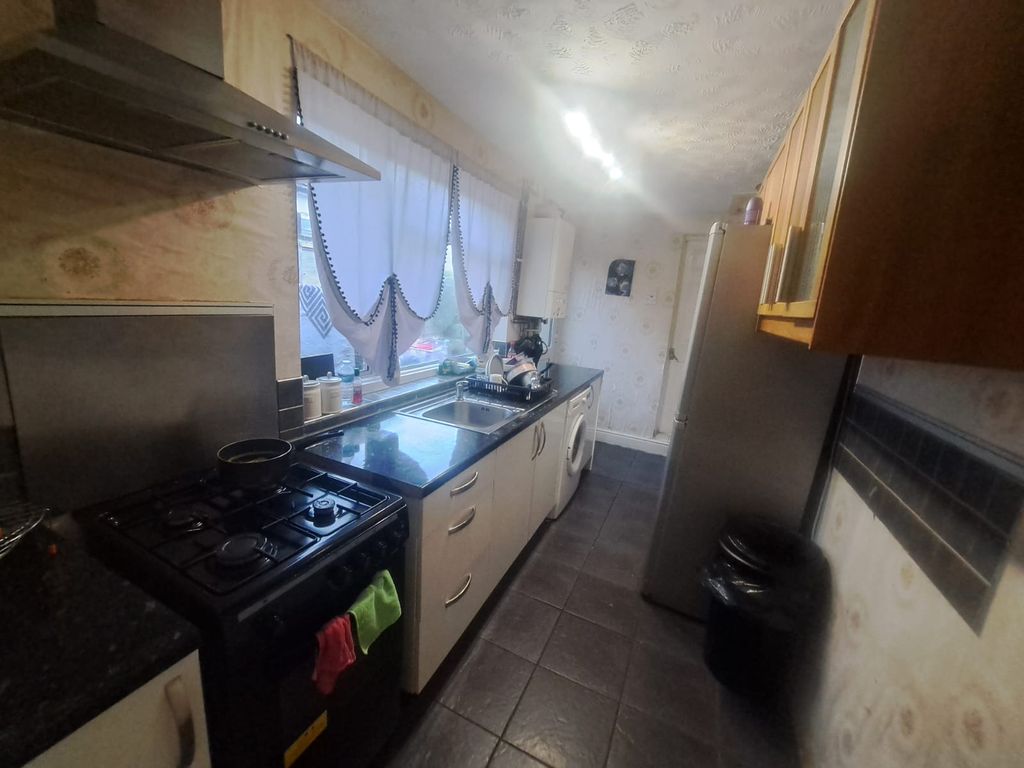 Property photo 3 of 12 Gallery