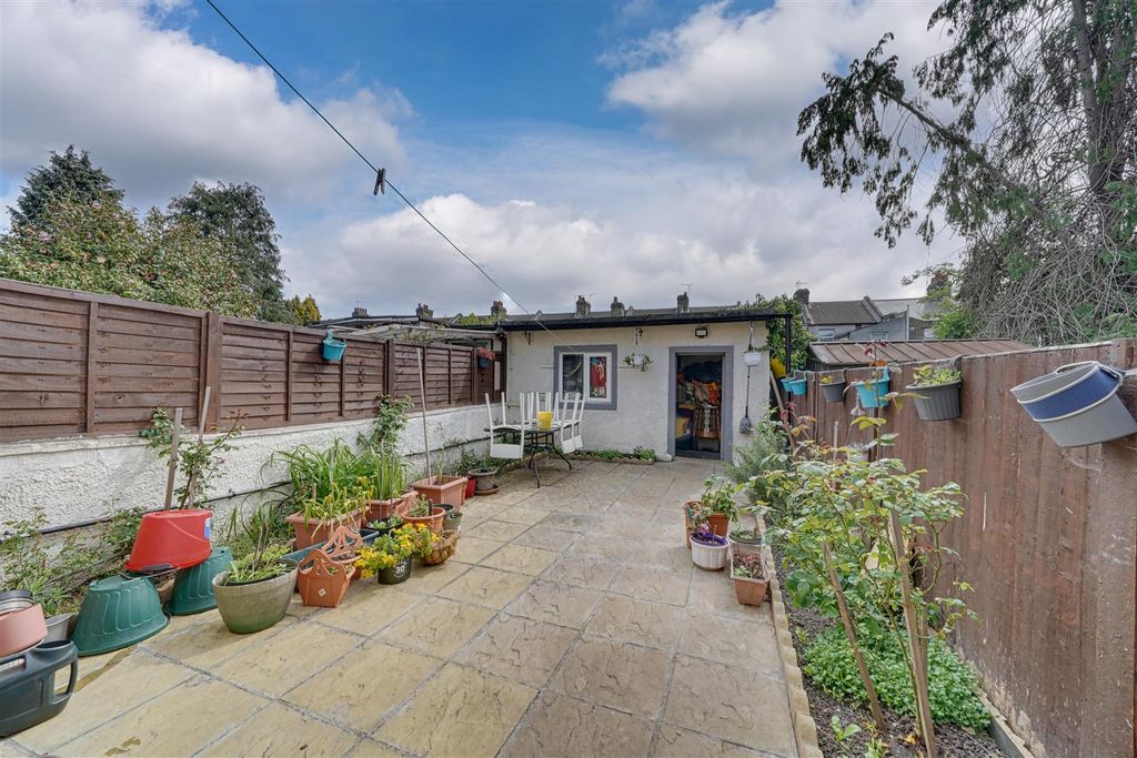 Property photo 2 of 19 Dsc01825-Dsc01829.Jpg