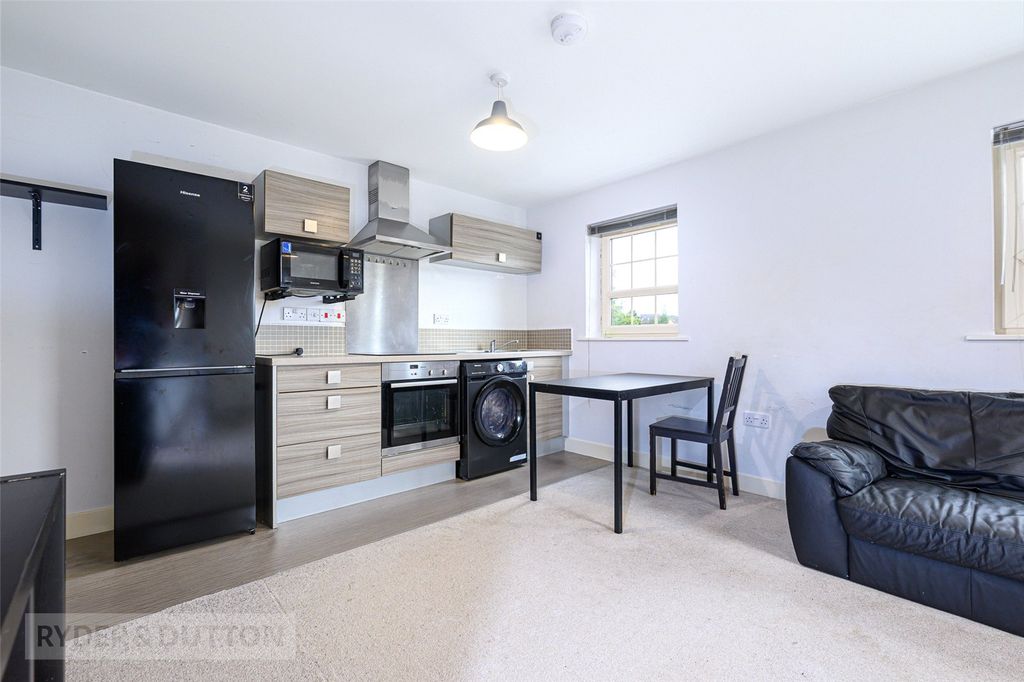 Property photo 2 of 15 Picture No. 27