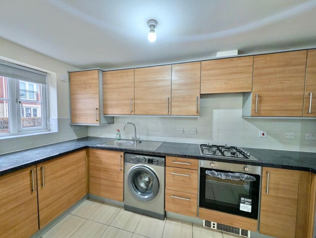 Property photo 3 of 6 3.Jpeg