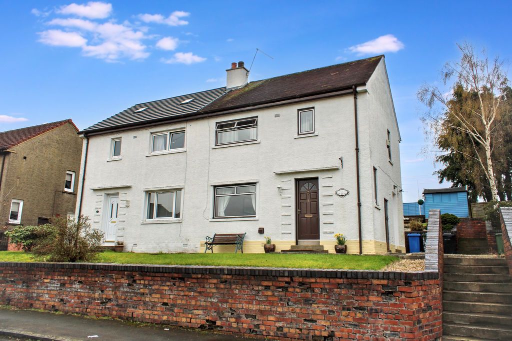 Property photo 1 of 12 Photo 4