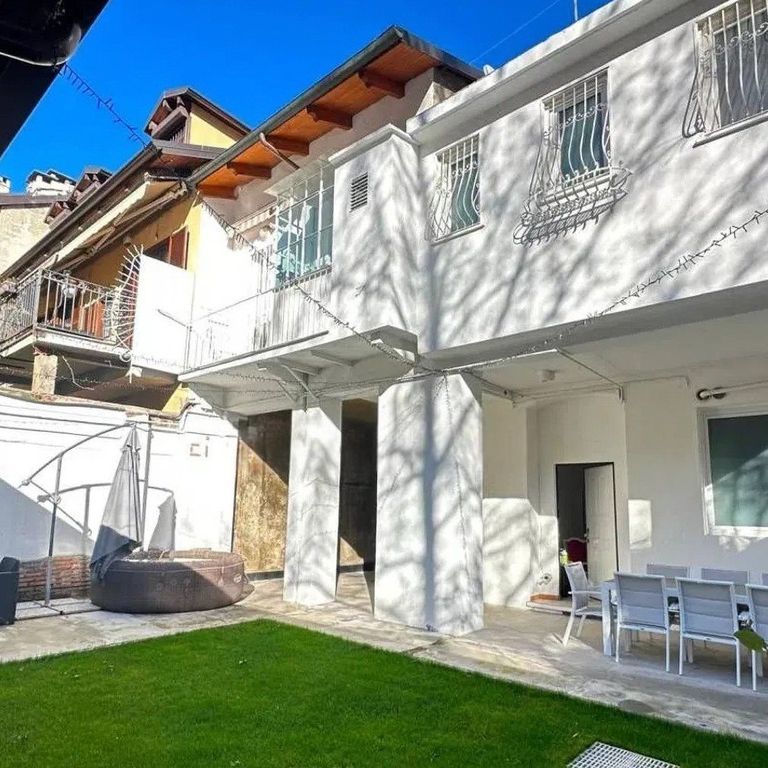 Property photo 1 of 18 Charming Villa In Torino, Piedmont Region