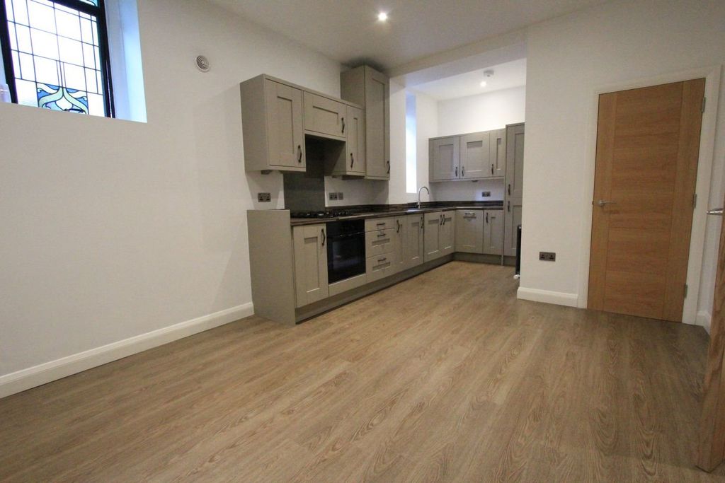 Property photo 3 of 6 C