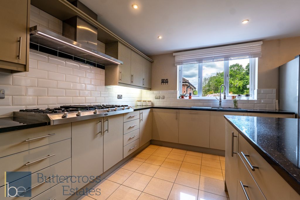 Additional image 10 of 5 bed detached house for saleOakfield Road, Fernwood NG24