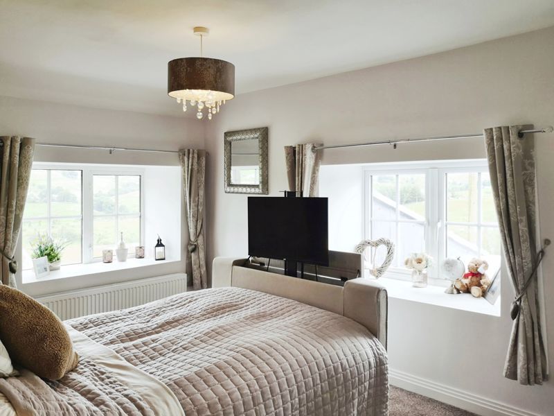 Property photo 3 of 16 Photo 2