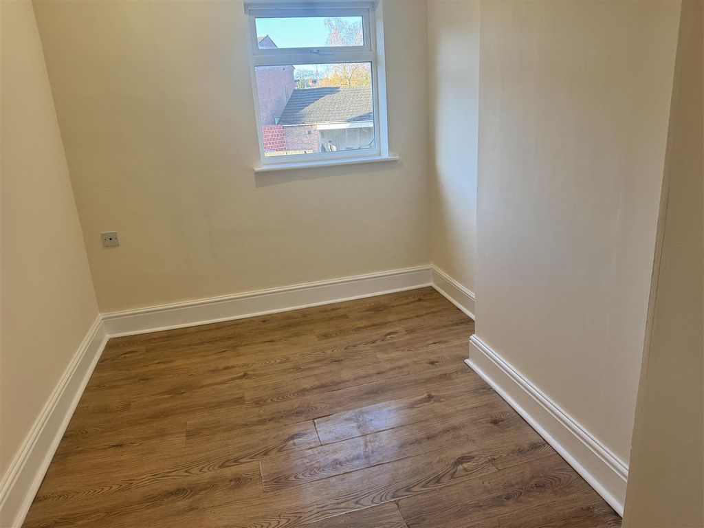 Property photo 3 of 8 Img_5816.Jpg