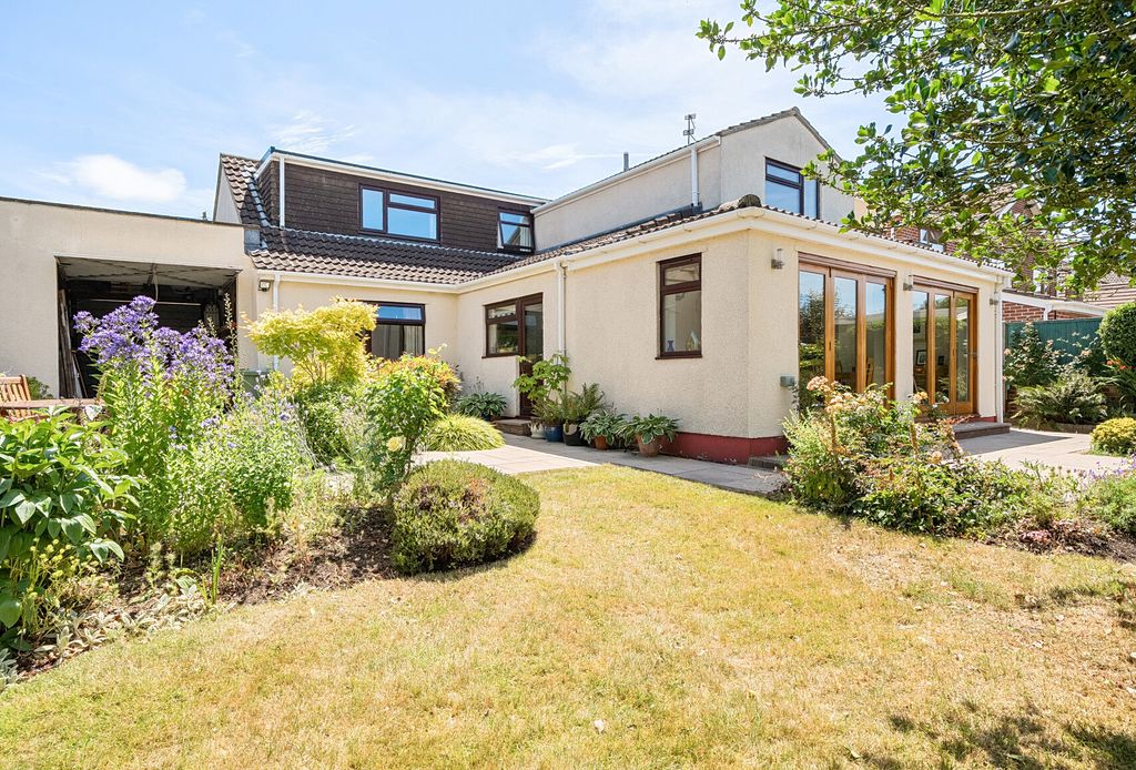 Property photo 1 of 20 1318637-1-6867F22...