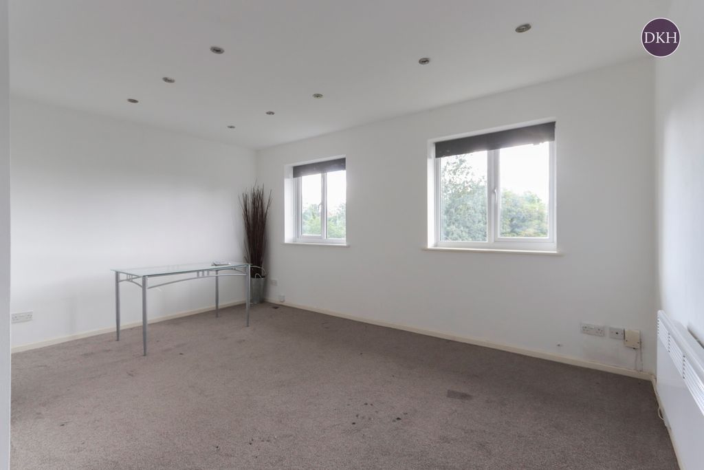 Property photo 2 of 9 Picture No. 06