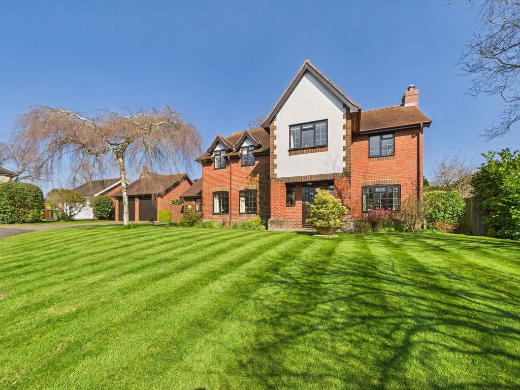 Property photo 1 of 37
