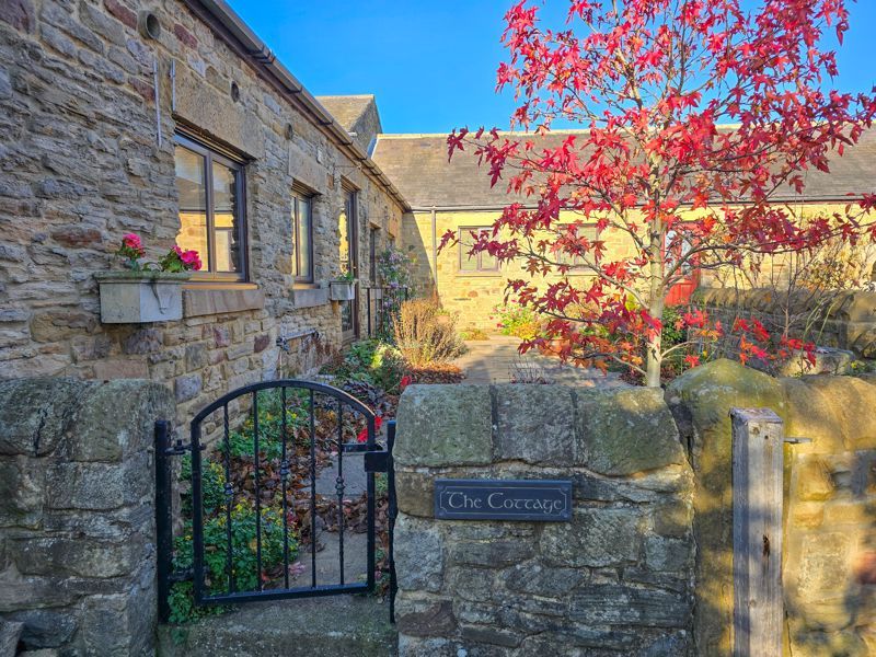 Property photo 1 of 17 External