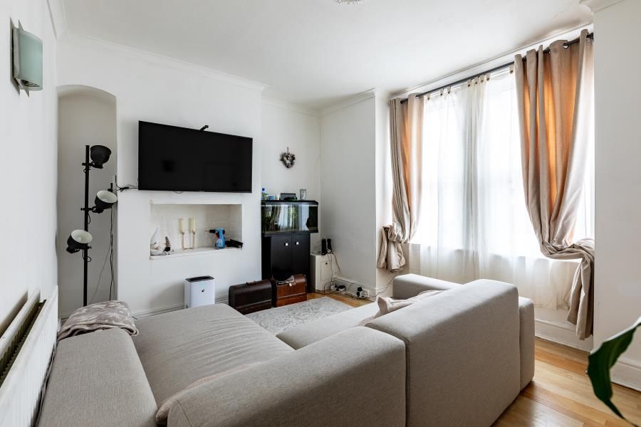 Property photo 2 of 10