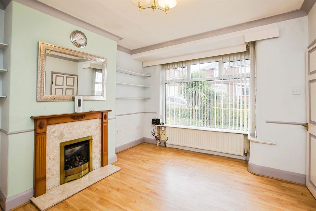 Property photo 2 of 17