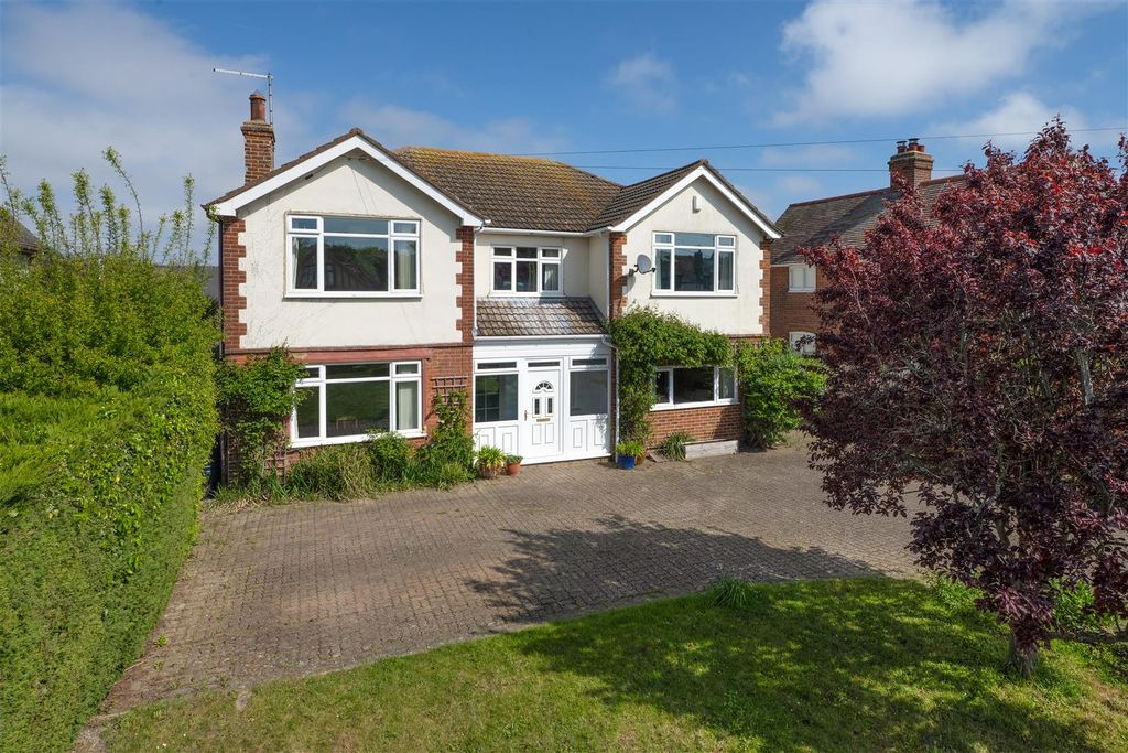 Property photo 1 of 27 Joy Lane, Whitstable
