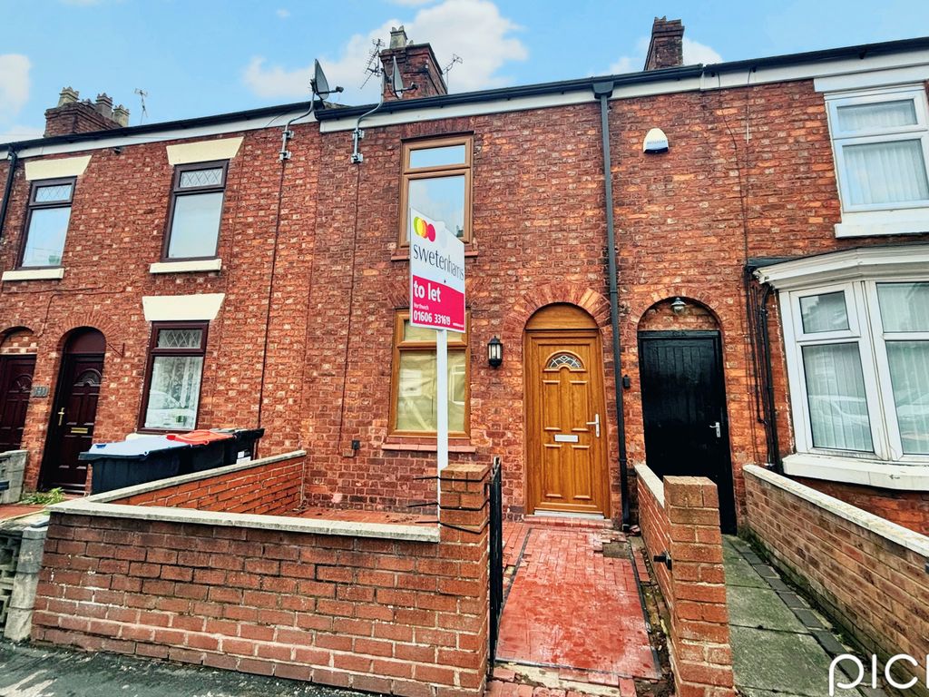 Property photo 1 of 13 Bathroom