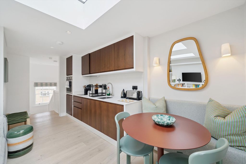 Property photo 2 of 10 Image