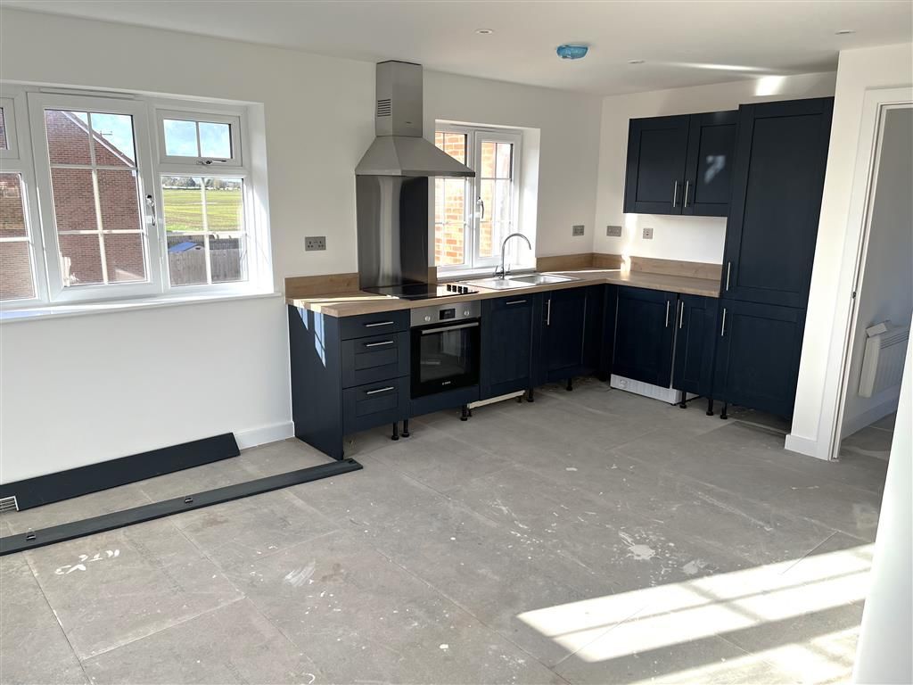 Property photo 1 of 6 Kitchen