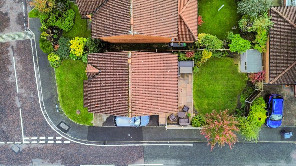 Property photo 2 of 30