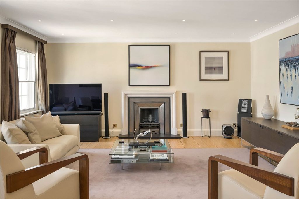 Property photo 1 of 9 Reception Room