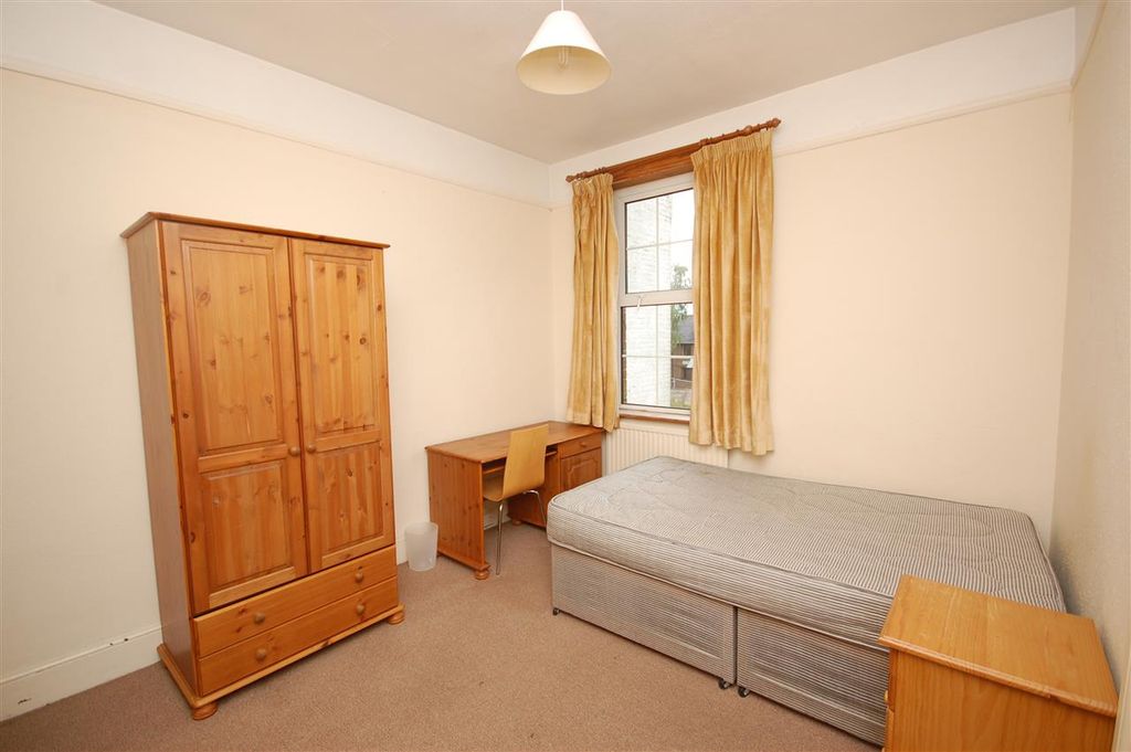 Property photo 2 of 3