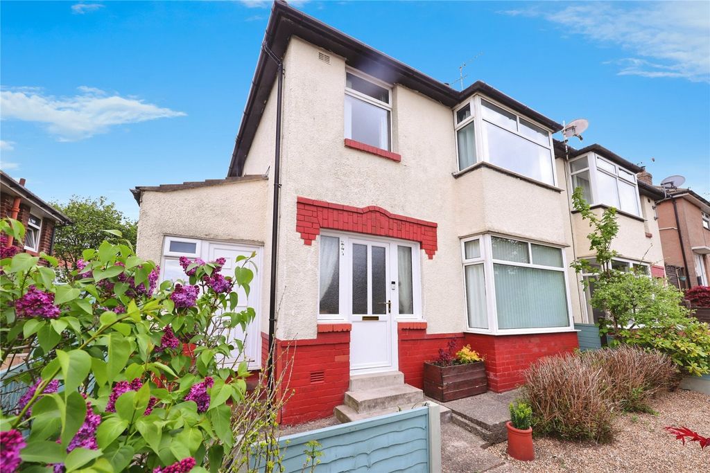 Property photo 1 of 10 External