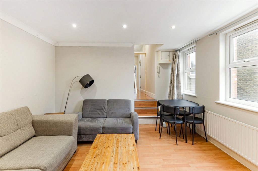 Property photo 3 of 12 Picture No. 05