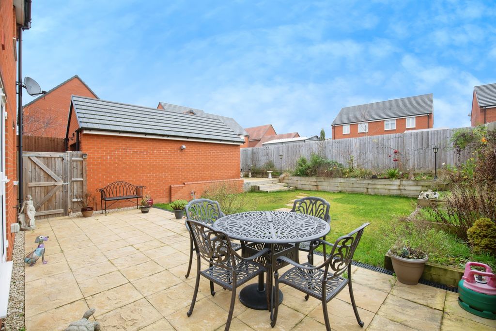 Property photo 3 of 21 3603d5E3-Mw-9484