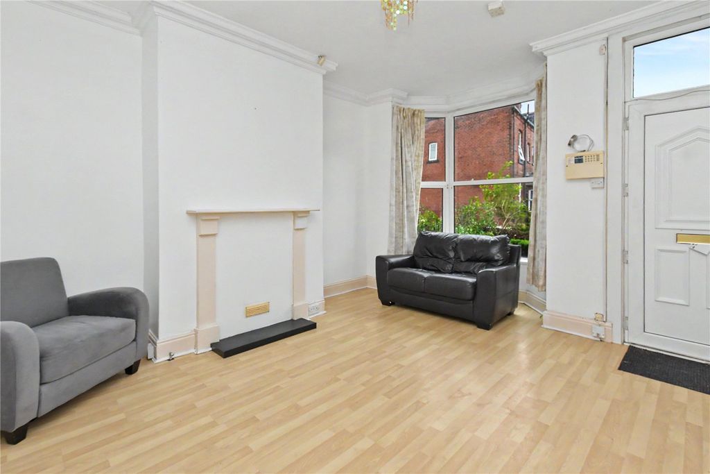 Property photo 2 of 10 Picture No. 08