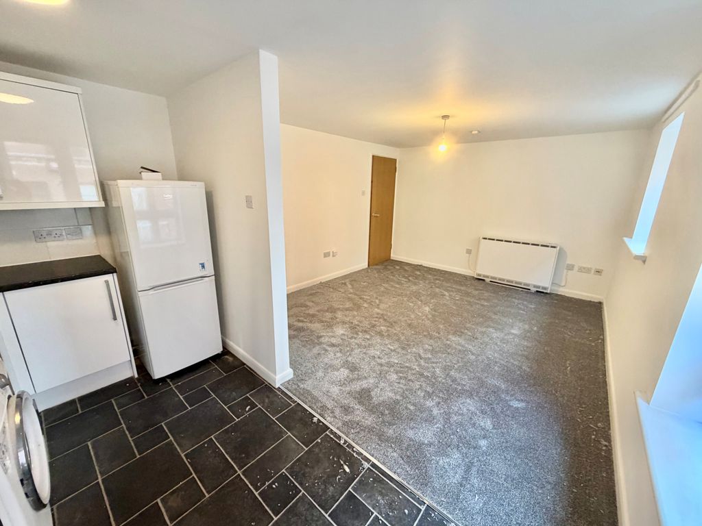 Property photo 2 of 6 Image
