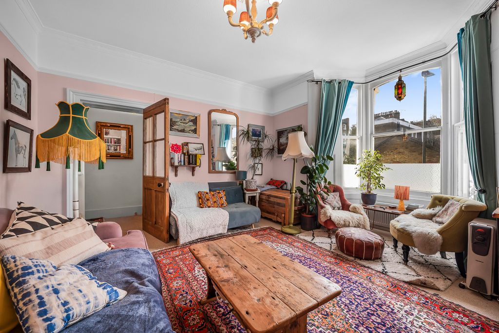 Property photo 2 of 11 Picture No. 09