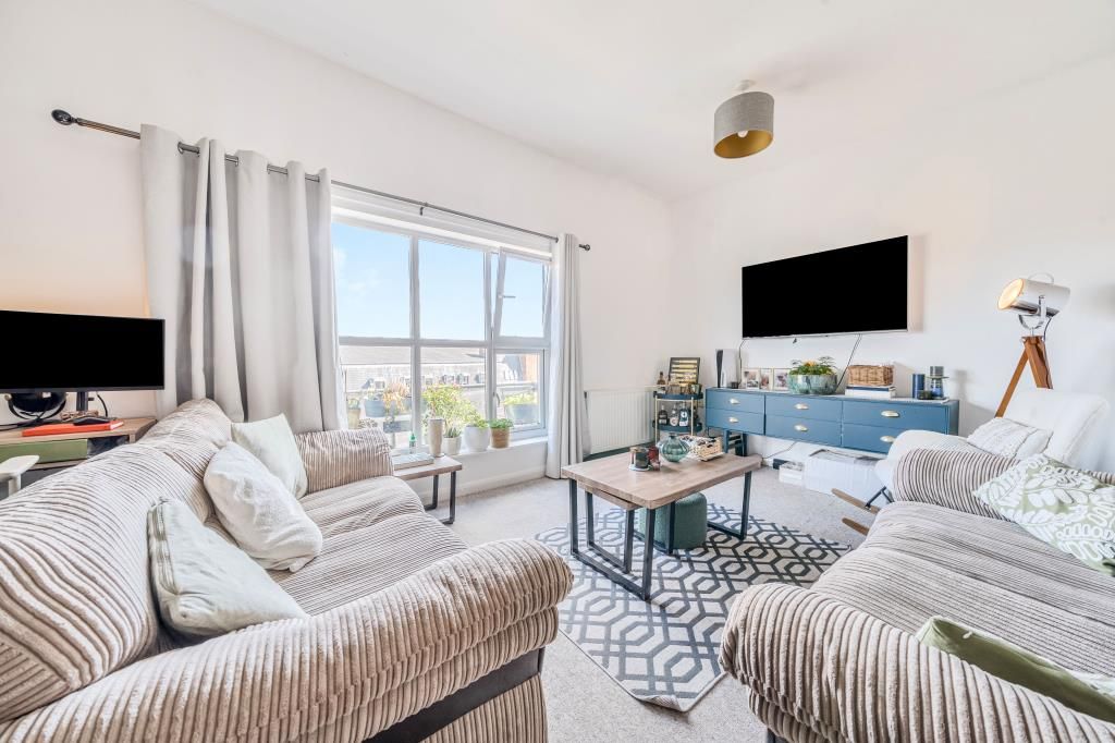 Property photo 2 of 15 Living Room