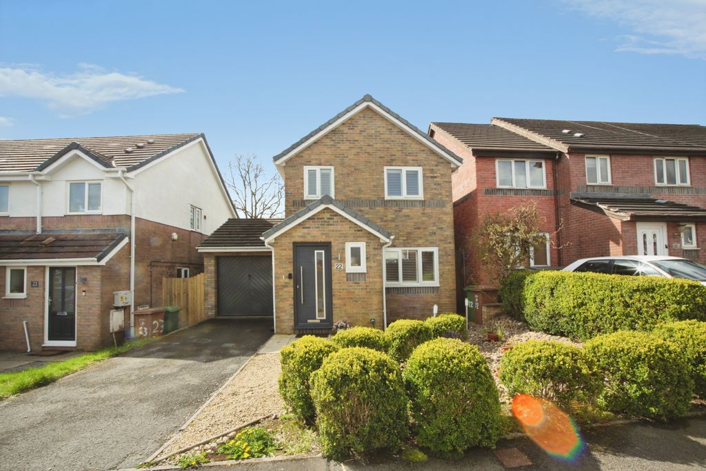 Property photo 2 of 15