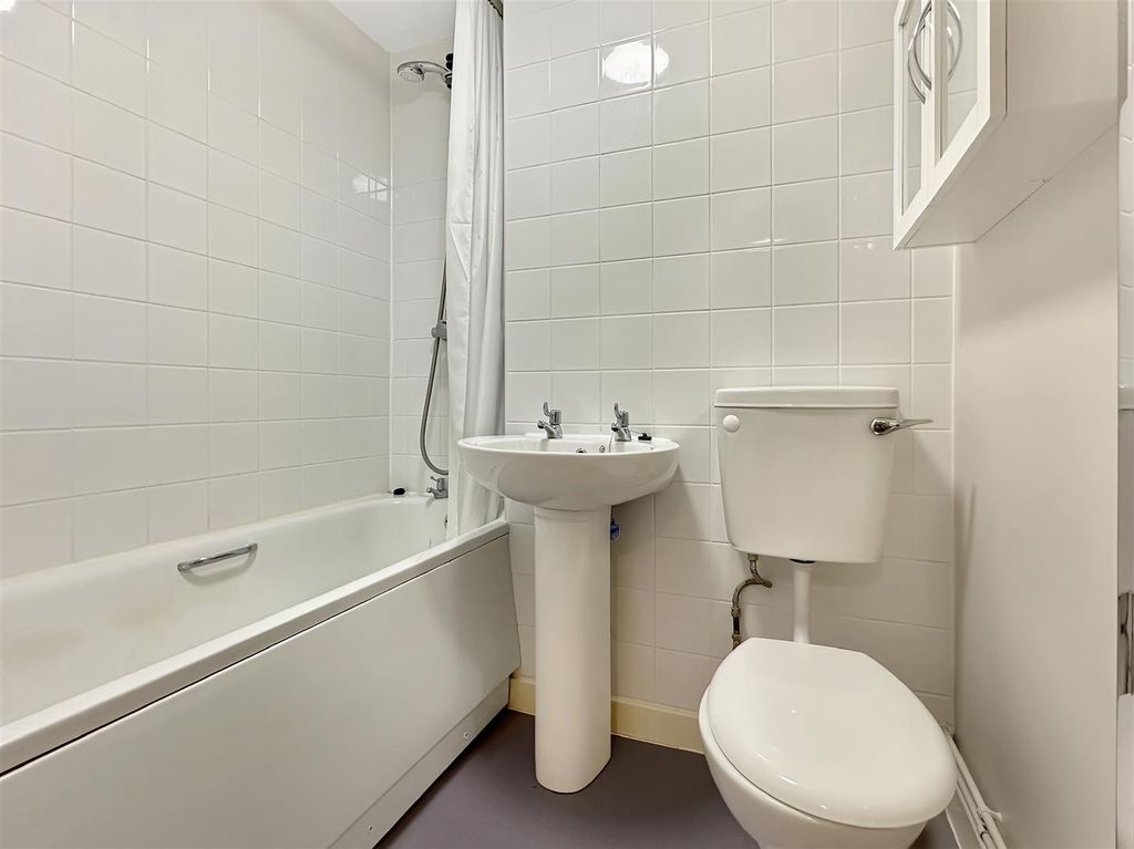 Additional image 7 of 1 bed flat for saleQueensway, Trumpington CB2