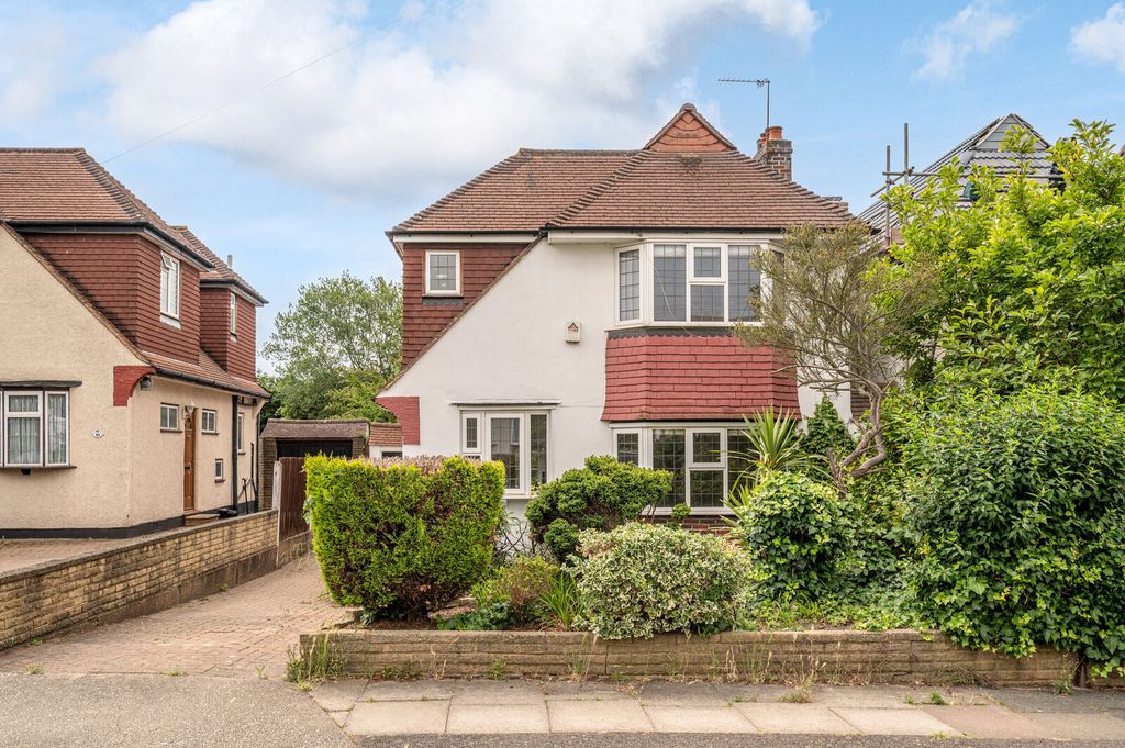 Property photo 1 of 12