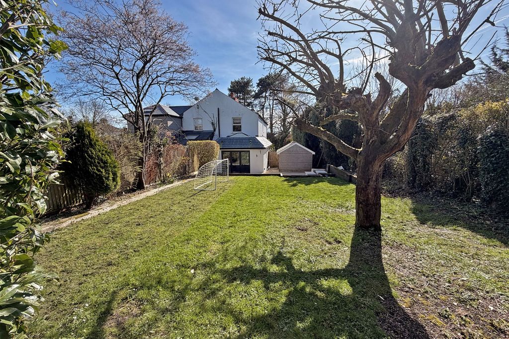 Property photo 2 of 12 5075345