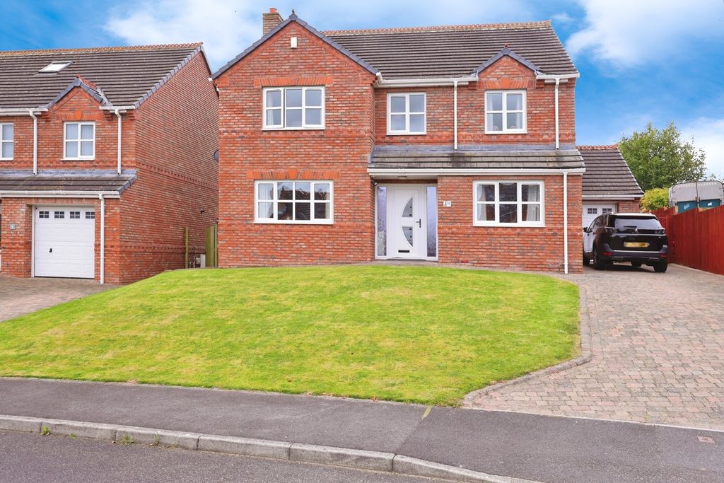 Property photo 1 of 10 Outside
